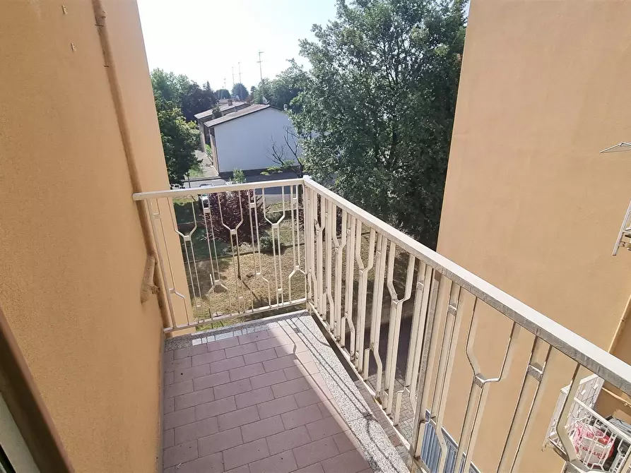 Immagine 9 di Trilocale in affitto  in Strada Langhirano 462 a Parma
