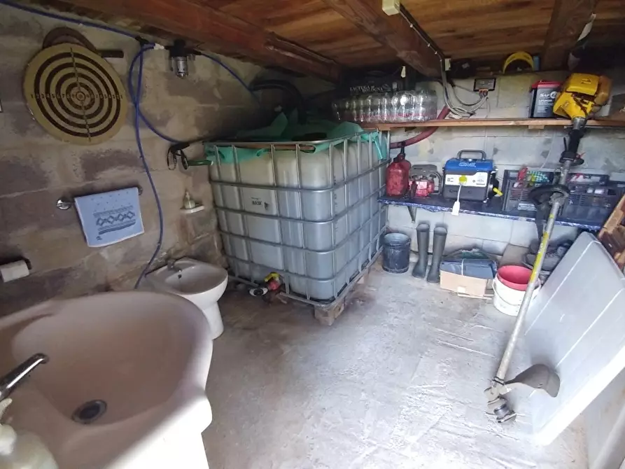 Immagine 23 di Rustico / casale in vendita  in Via Cà Zucchi 1294 a Fanano