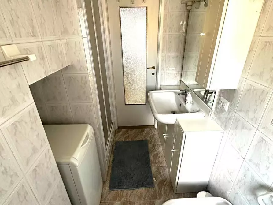 Immagine 9 di Stanza singola in affitto  a Modena