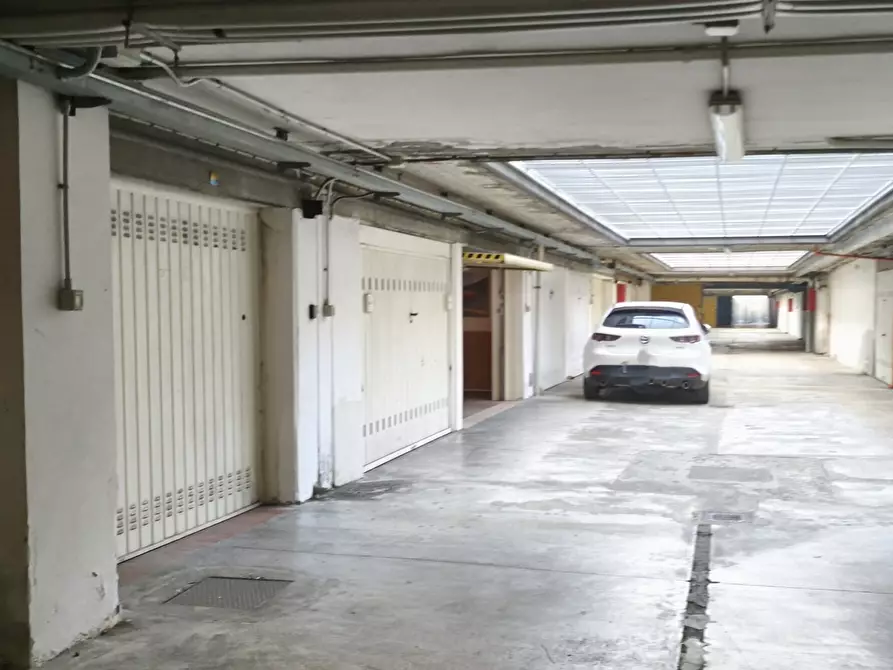 Immagine 2 di Garage in affitto  in Viale del Sagittario Traversa B 8 a Modena