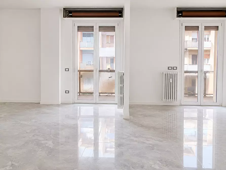 Immagine 3 di Trilocale in vendita  in Via Luigi Vaccari 2 a Modena