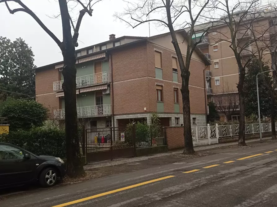 Immagine 1 di Trilocale in vendita  in via Zanichelli 3 a Modena