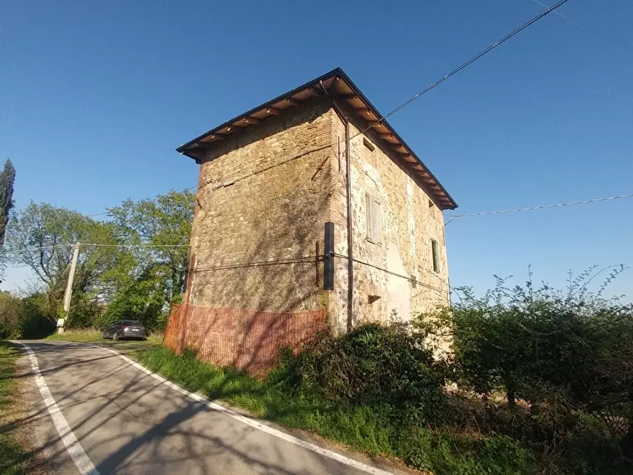Immagine 3 di Rustico / casale in vendita  in Via Castello 45 a Monte San Pietro