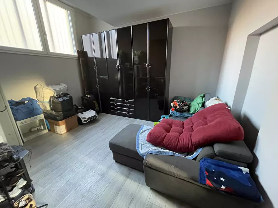 Immagine 35 di Quadrilocale in vendita  in Via Achille Grandi a Modena