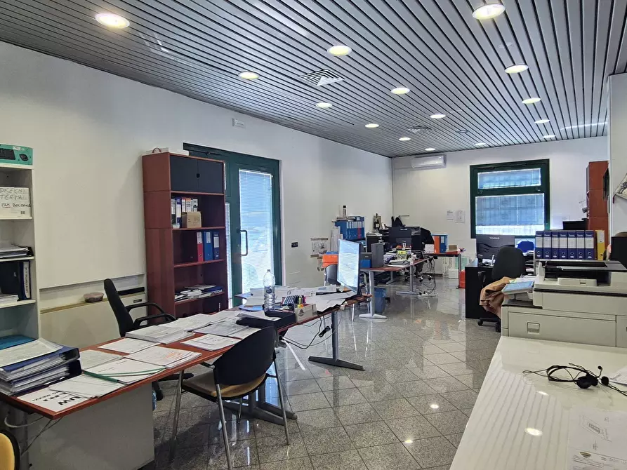 Immagine 6 di Ufficio in vendita  in strada albareto 698 a Modena