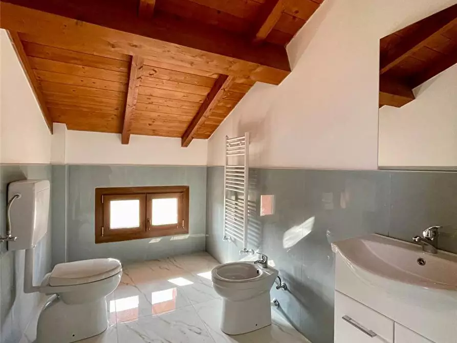 Immagine 8 di Porzione di casa in vendita  in via Cavo Argine 42 a Modena