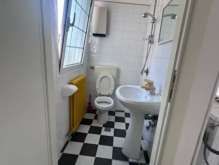 Immagine 2 di Casa indipendente in vendita  a Rovigo