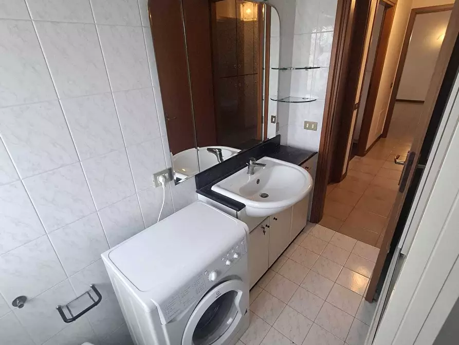 Immagine 4 di Trilocale in vendita  a Rovigo