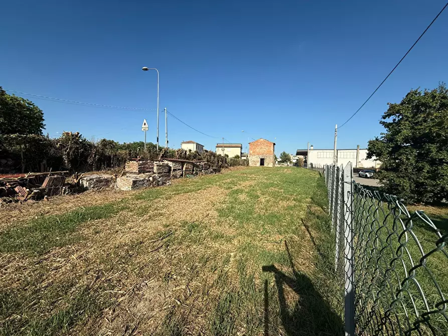 Immagine 2 di Rustico / casale in vendita  a Ceregnano