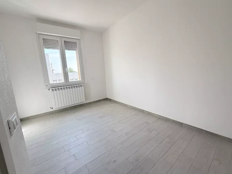 Immagine 11 di Quadrilocale in vendita  a Rovigo