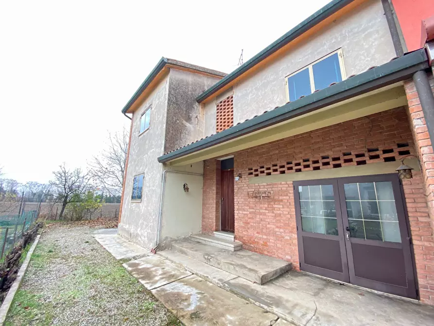 Immagine 1 di Casa bifamiliare in vendita  in via gorghetti a Boara Pisani