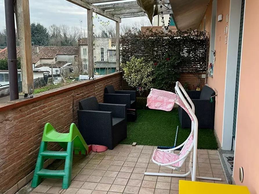 Immagine 10 di Quadrilocale in vendita  a Rovigo