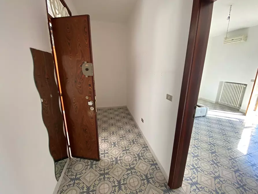 Immagine 12 di Bilocale in vendita  in Via Giovanni Verga 8 a Modugno