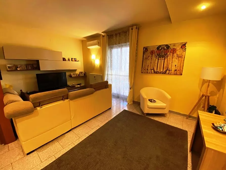 Immagine 3 di Appartamento in vendita  in Via Pietà a Casamassima