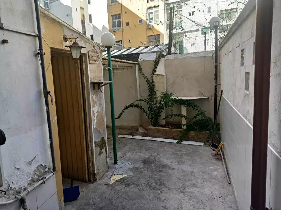 Immagine 17 di Trilocale in vendita  in Via Libia 15 a Bari