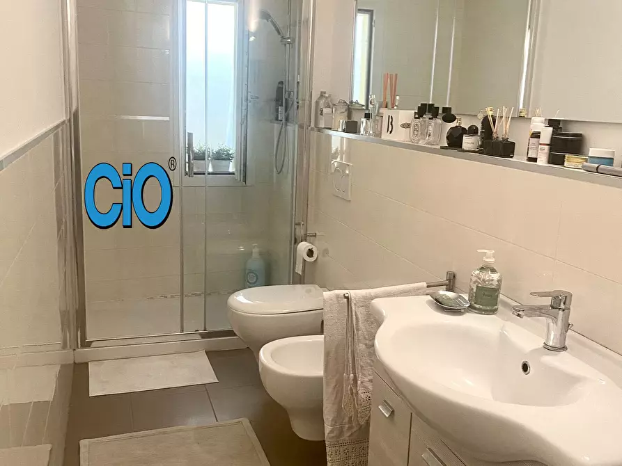 Immagine 8 di Mansarda in affitto  a Bologna