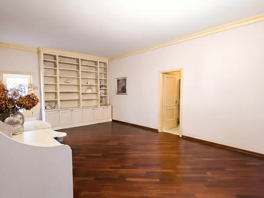 Immagine 3 di Quadrilocale in vendita  in Corso Martiri della Libertà a Brescia