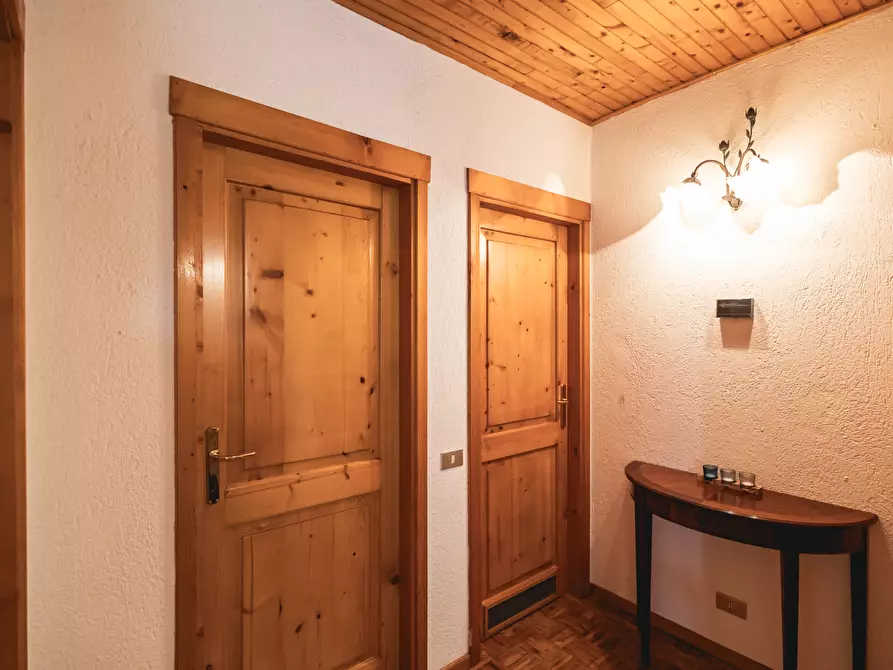 Immagine 33 di Villa in vendita  in Strada Provinciale 6 56 a Montecopiolo