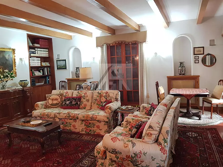 Immagine 11 di Villa in vendita  in Via di Villa Altieri 1179/A a Lucca