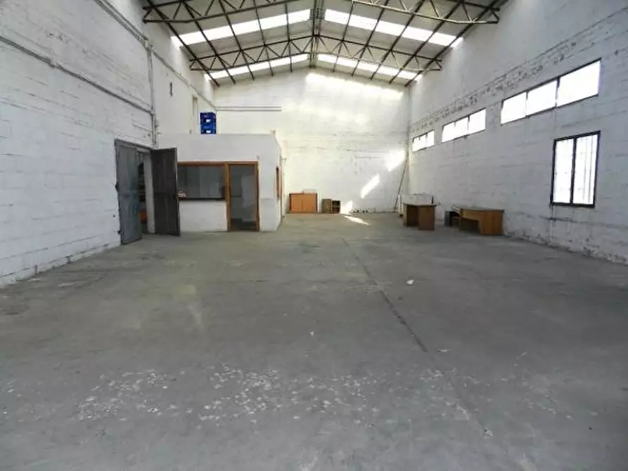 Immagine 11 di Attività artigianale in vendita  in Via Sottomonte a Capannori