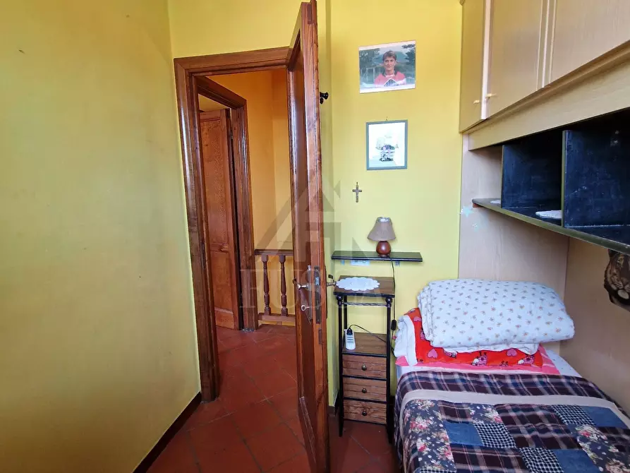 Immagine 15 di Quadrilocale in vendita  in Via delle Gavine 531 a Lucca