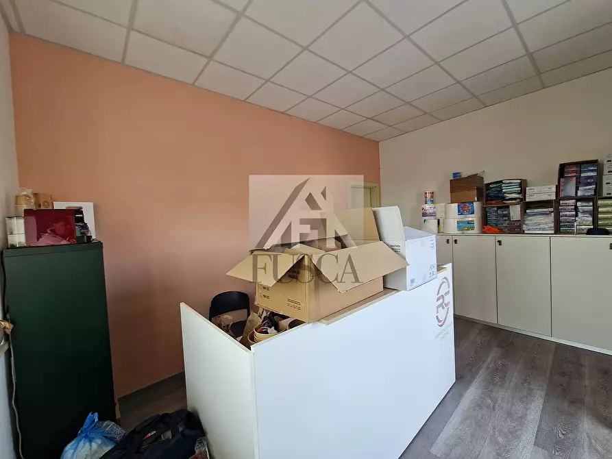 Immagine 16 di Ufficio in affitto  in Via Teodoro Borgognoni 124 a Lucca