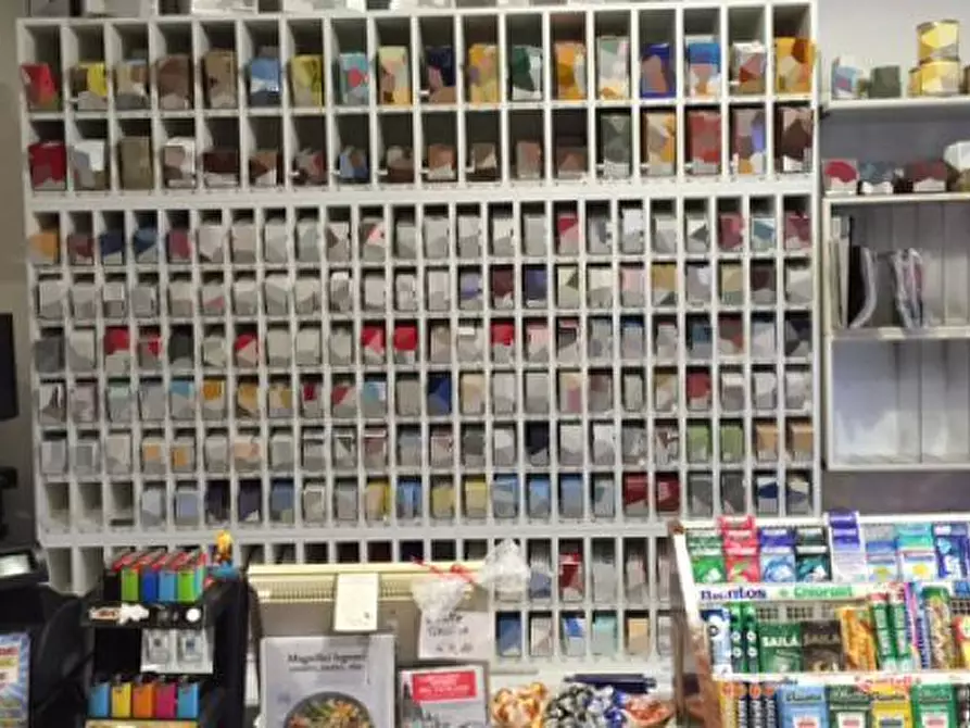 Immagine 12 di Attività commerciale in vendita  in Via Fillungo a Lucca