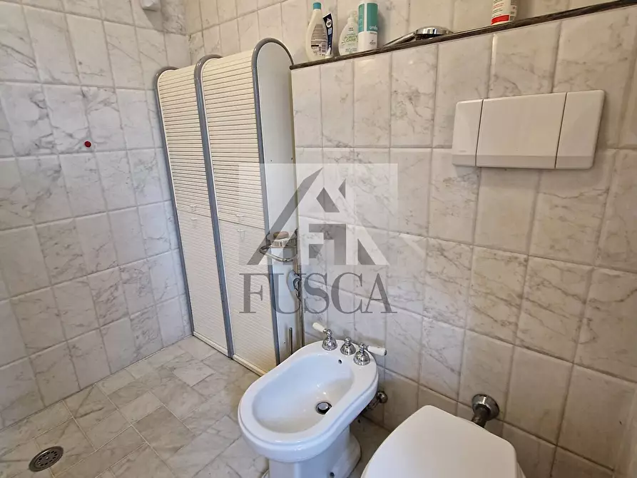 Immagine 21 di Villa in vendita  in Via Enrico Pea a Lucca