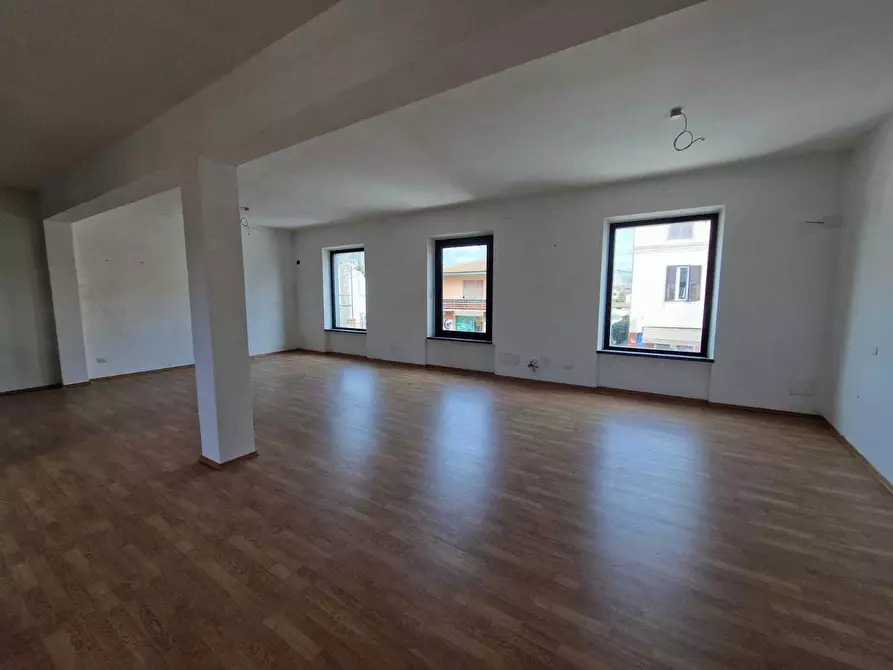 Immagine 8 di Capannone industriale in vendita  in Via Sarzanese 533 a Lucca