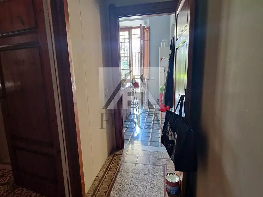 Immagine 21 di Ufficio in vendita  in Viale Giuseppe Giusti a Lucca