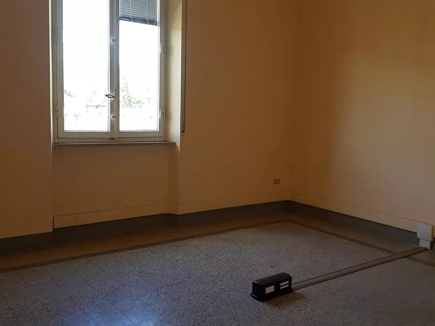 Immagine 13 di Ufficio in affitto  in Via Angeloni Carlo 81 a Lucca