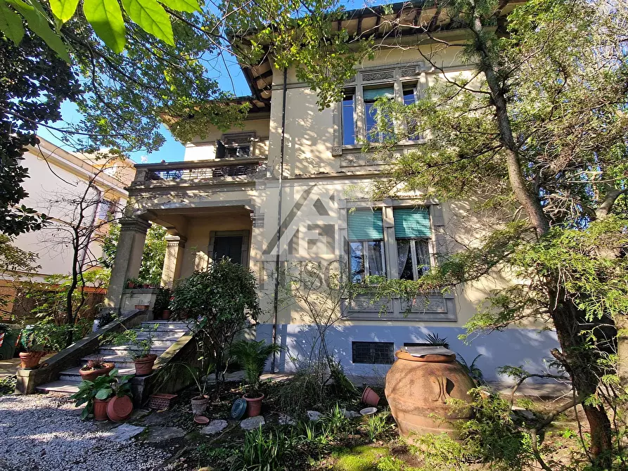 Immagine 4 di Villa in vendita  in Via Borgo Giannotti a Lucca