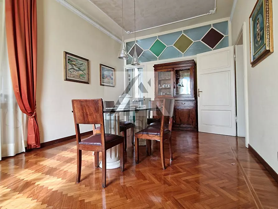 Immagine 3 di Villa in vendita  in Via Enrico Pea a Lucca