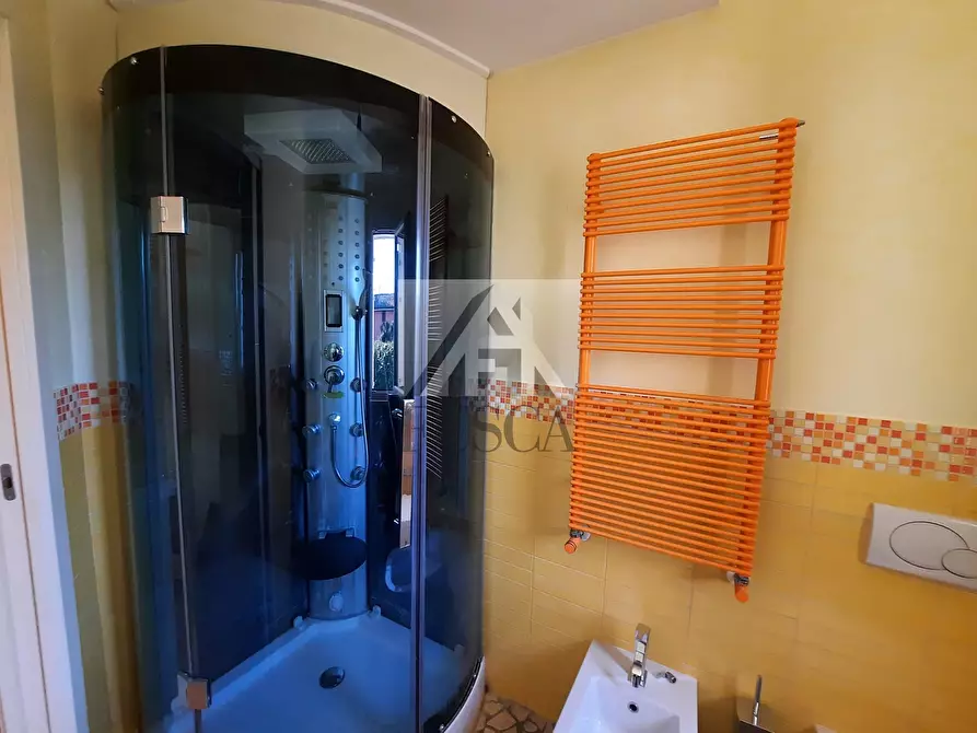 Immagine 22 di Villa in vendita  in Via Sottomonte a Capannori