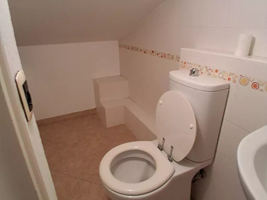 Immagine 20 di Villetta a schiera in affitto  in Via Ingrillini a Lucca