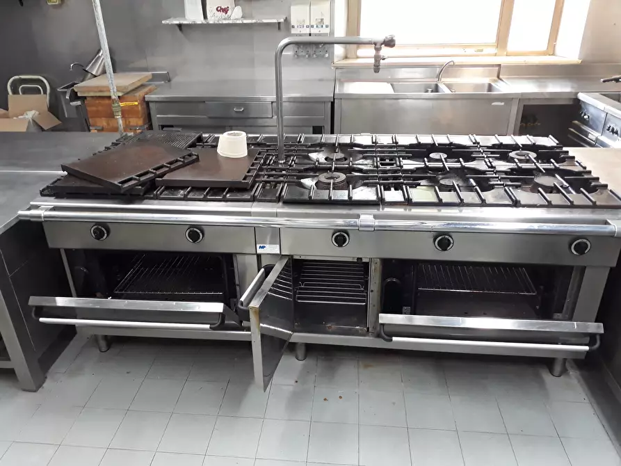 Immagine 13 di Bar / Ristorante in vendita  in porcari a Lucca