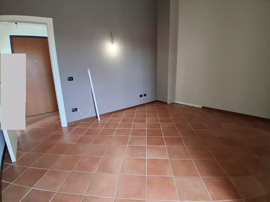 Immagine 6 di Bilocale in vendita  in Via delle Ville Prima a Lucca