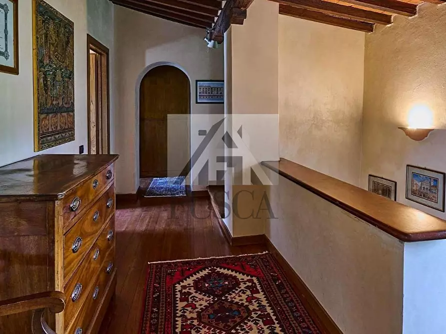 Immagine 40 di Villa in vendita  in Via Barsotto a Lucca