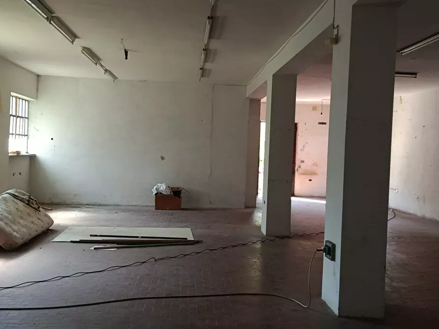 Immagine 5 di Loft/Open space in vendita  a Massarosa