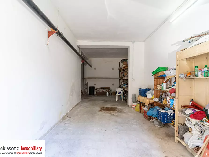 Immagine 36 di Pentalocale in vendita  a Siracusa