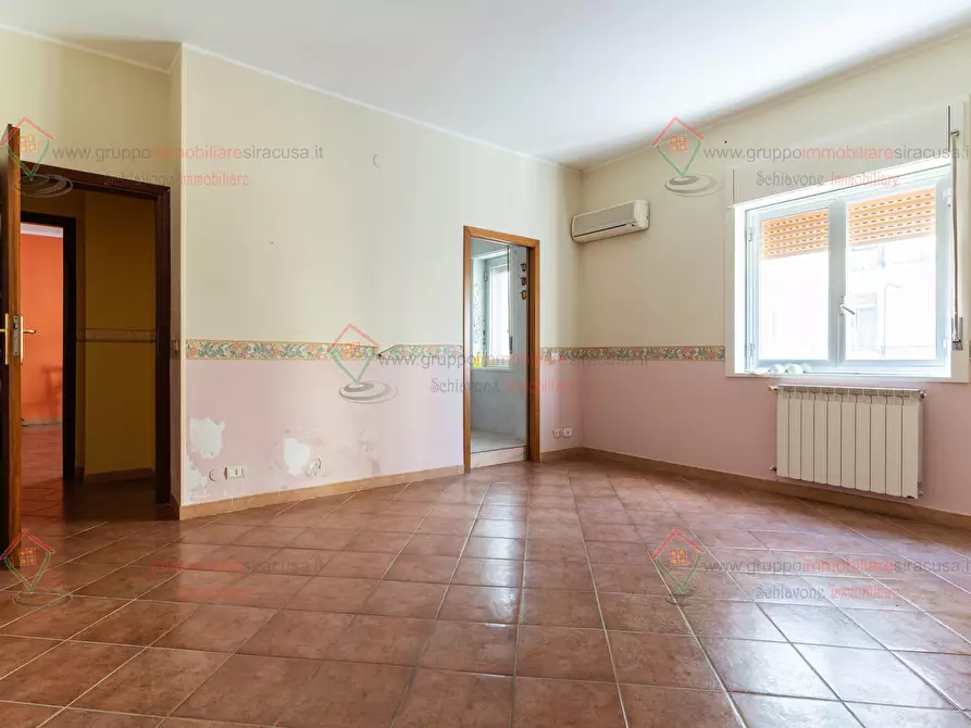 Immagine 14 di Trilocale in vendita  a Siracusa