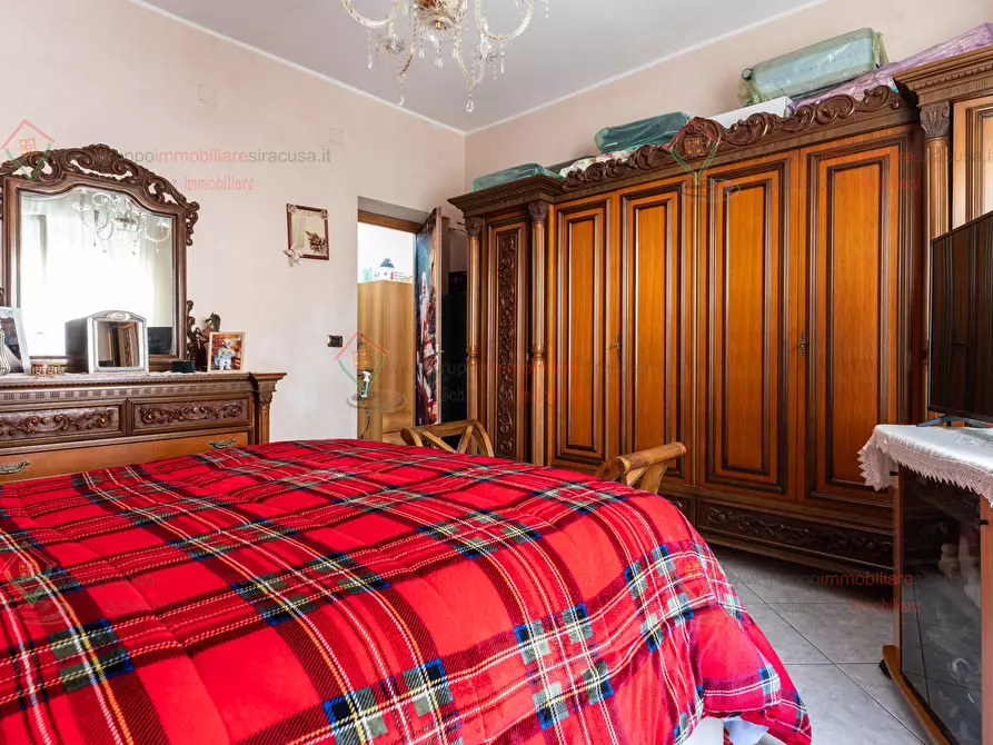 Immagine 12 di Quadrilocale in vendita  a Siracusa