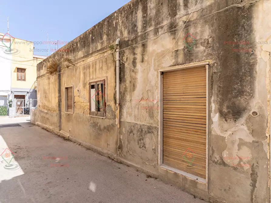 Immagine 2 di Casa indipendente in vendita  a Siracusa