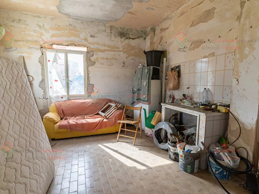 Immagine 17 di Casa indipendente in vendita  a Siracusa