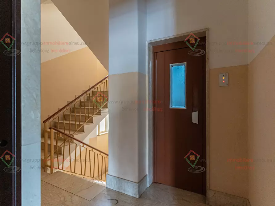 Immagine 25 di Pentalocale in vendita  a Siracusa