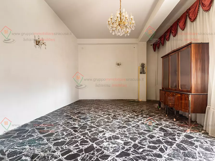 Immagine 9 di Pentalocale in vendita  a Siracusa