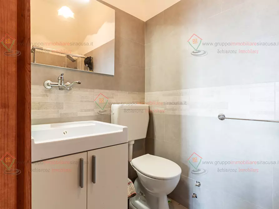 Immagine 14 di Quadrilocale in vendita  a Siracusa