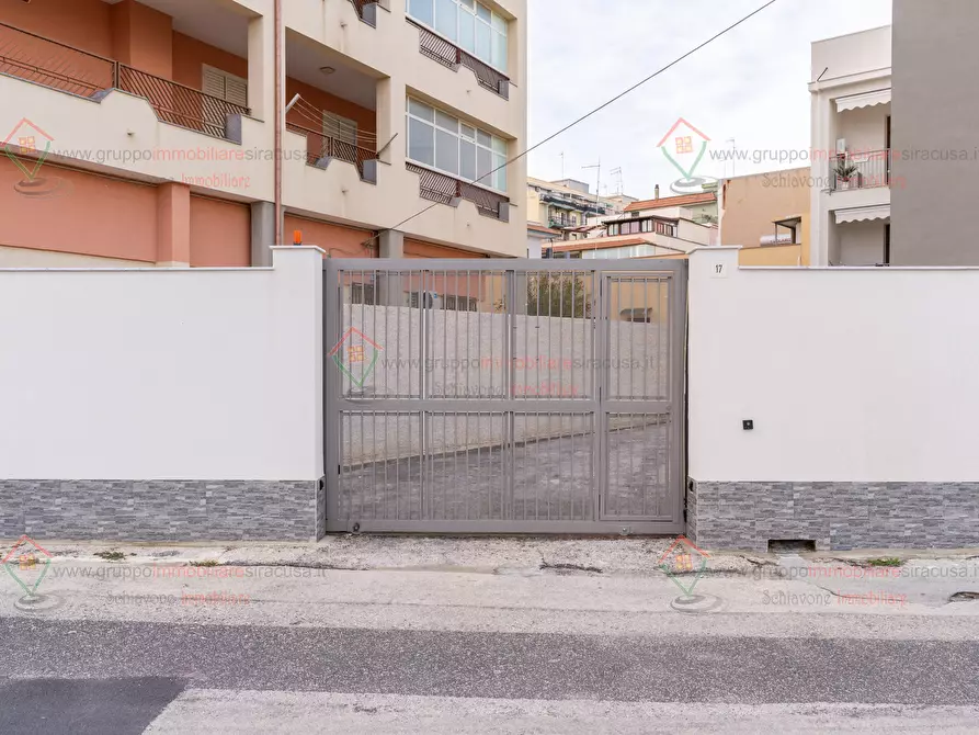 Immagine 33 di Trilocale in vendita  a Siracusa