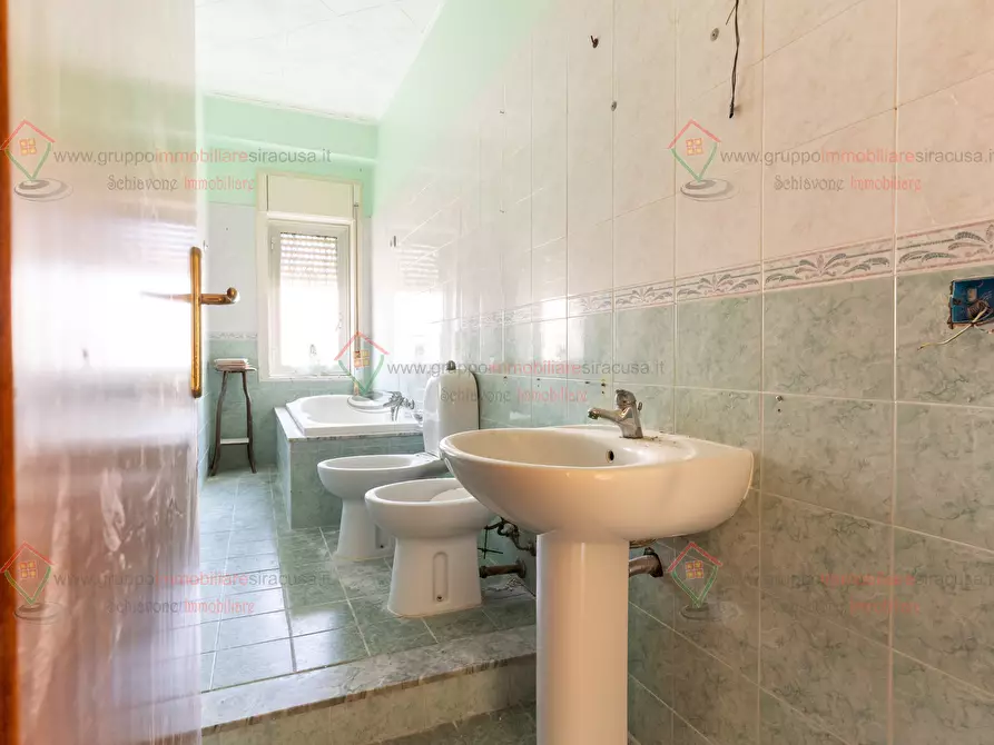 Immagine 6 di Trilocale in vendita  a Siracusa