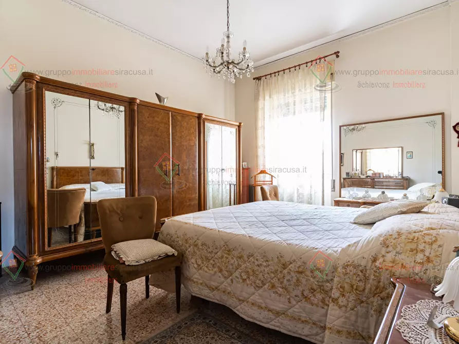 Immagine 10 di Quadrilocale in vendita  a Siracusa